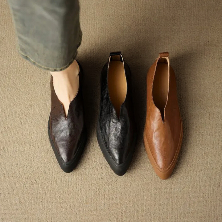 Valenza V-Cut Leather Loafers