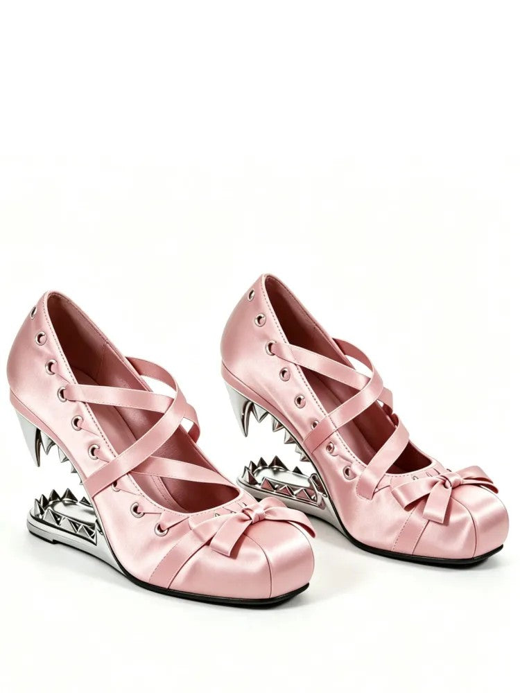 Vampira Fang-Heel Pumps