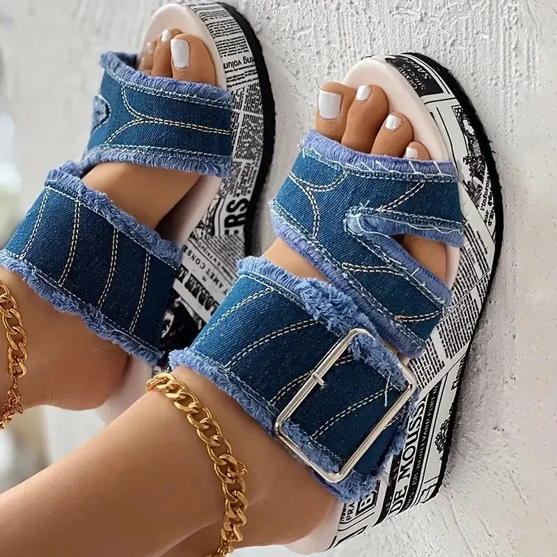Gazzetta Newsprint Wedge Slides