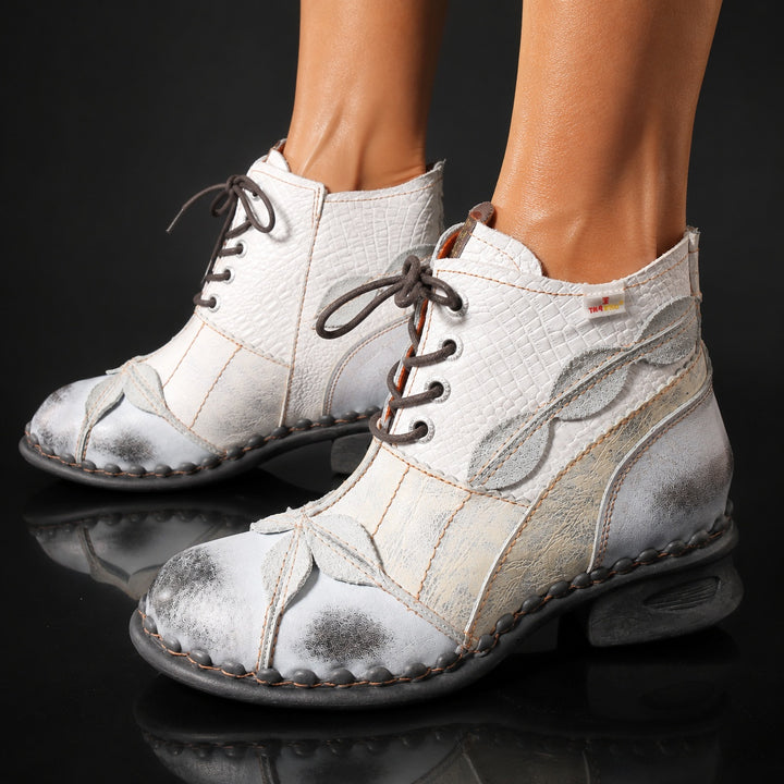 Bosco Leaf-Stitched Boots — ce_brooklyn_s3_01
