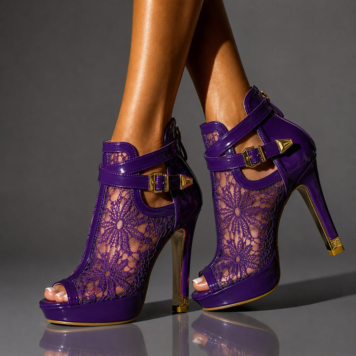 Pizzo Floral Lace Peep-Toe Booties — ce_brooklyn_s3_01