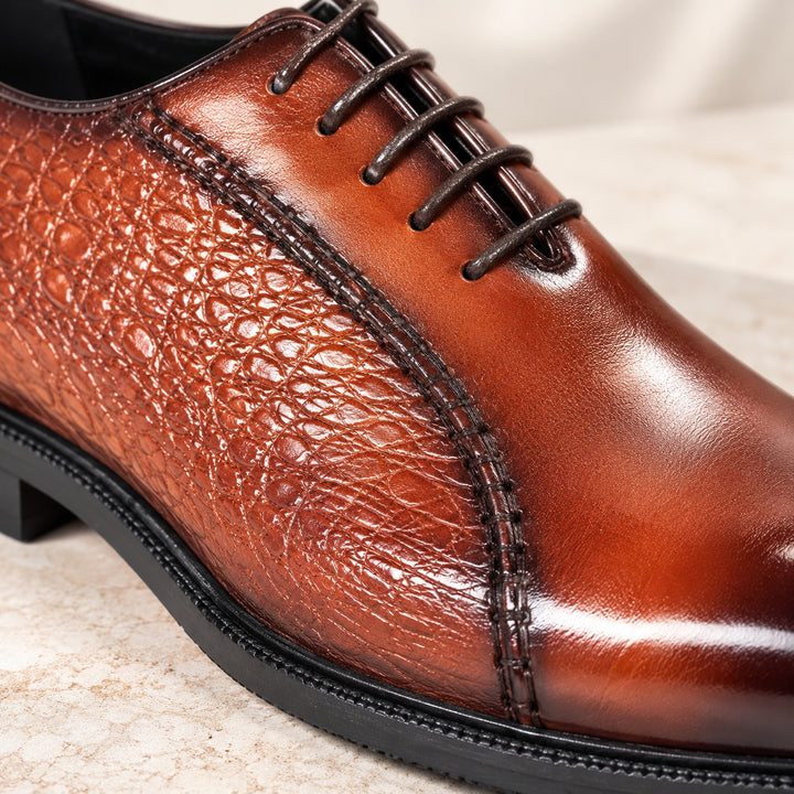 Serpentina Textured Oxfords — ce_metastatic_01