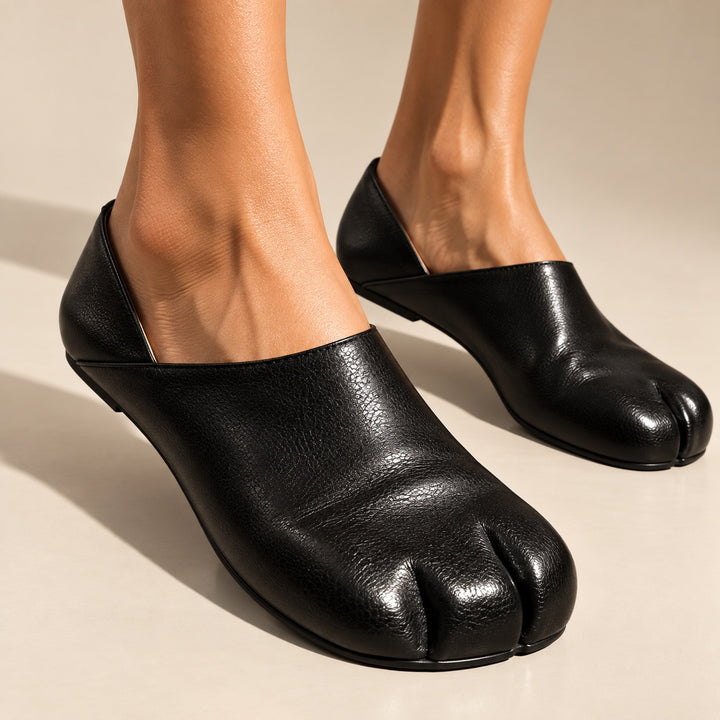 Tabi Split-Toe Loafers — ce_brooklyn_s3_01
