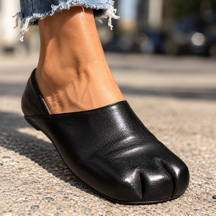 Tabi Split-Toe Loafers — ce_brooklyn_s2_01