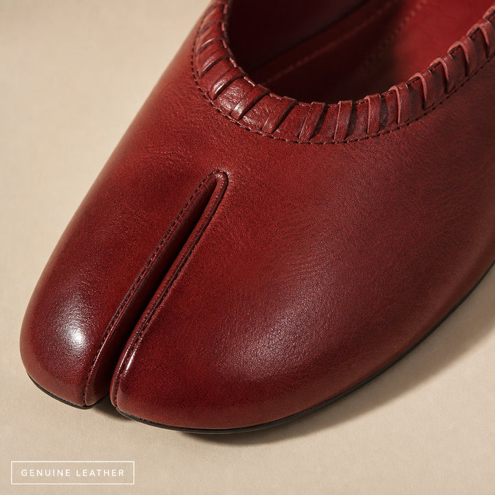 Tabion Split-Toe Mary Janes — 02_split_toe_macro