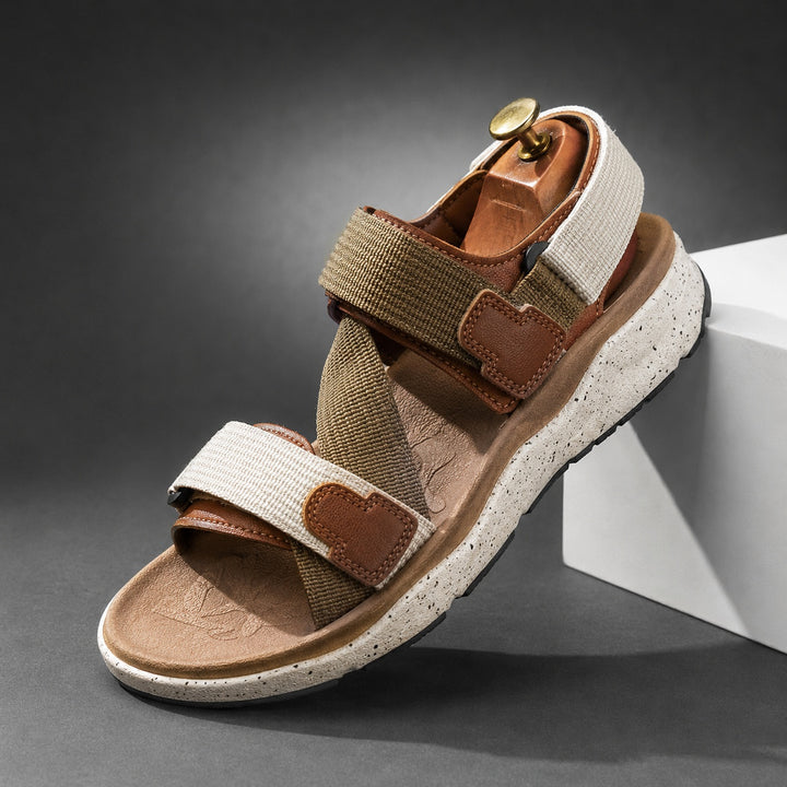 Trailhead Strap Sandals — ce_angle_01